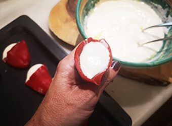 Pimientos del piquillo rellenos de bacalao