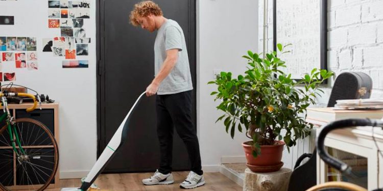 Limpieza de primavera con aspiradora