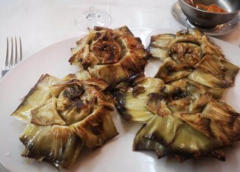 Flores de alcachofas