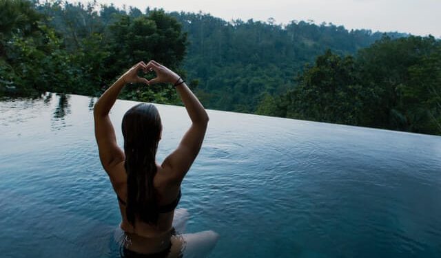 Hoteles ecológicos en entornos naturales