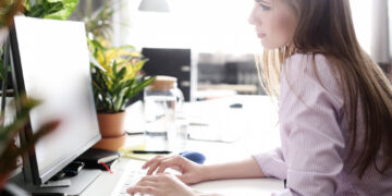 Mujer en su vuelta al trabajo