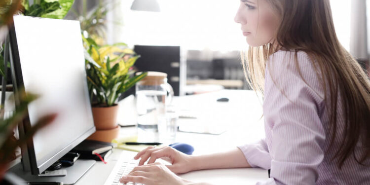 Mujer en su vuelta al trabajo