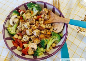 Ensalada variada de tofu