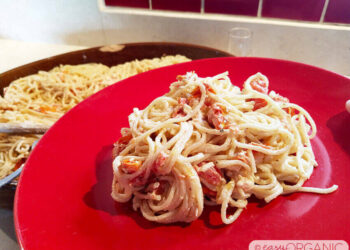 Pasta griega con queso feta