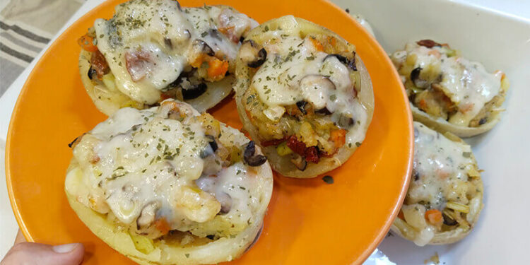 Patatas rellenas de verduras